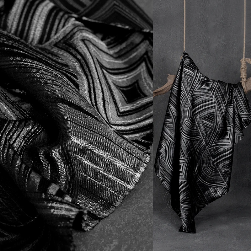 

Ретро-платье в черно-белом этническом стиле с геометрическим узором, жаккардовая ткань, яркая шелковая ткань, дизайнерская ткань с текстурой.