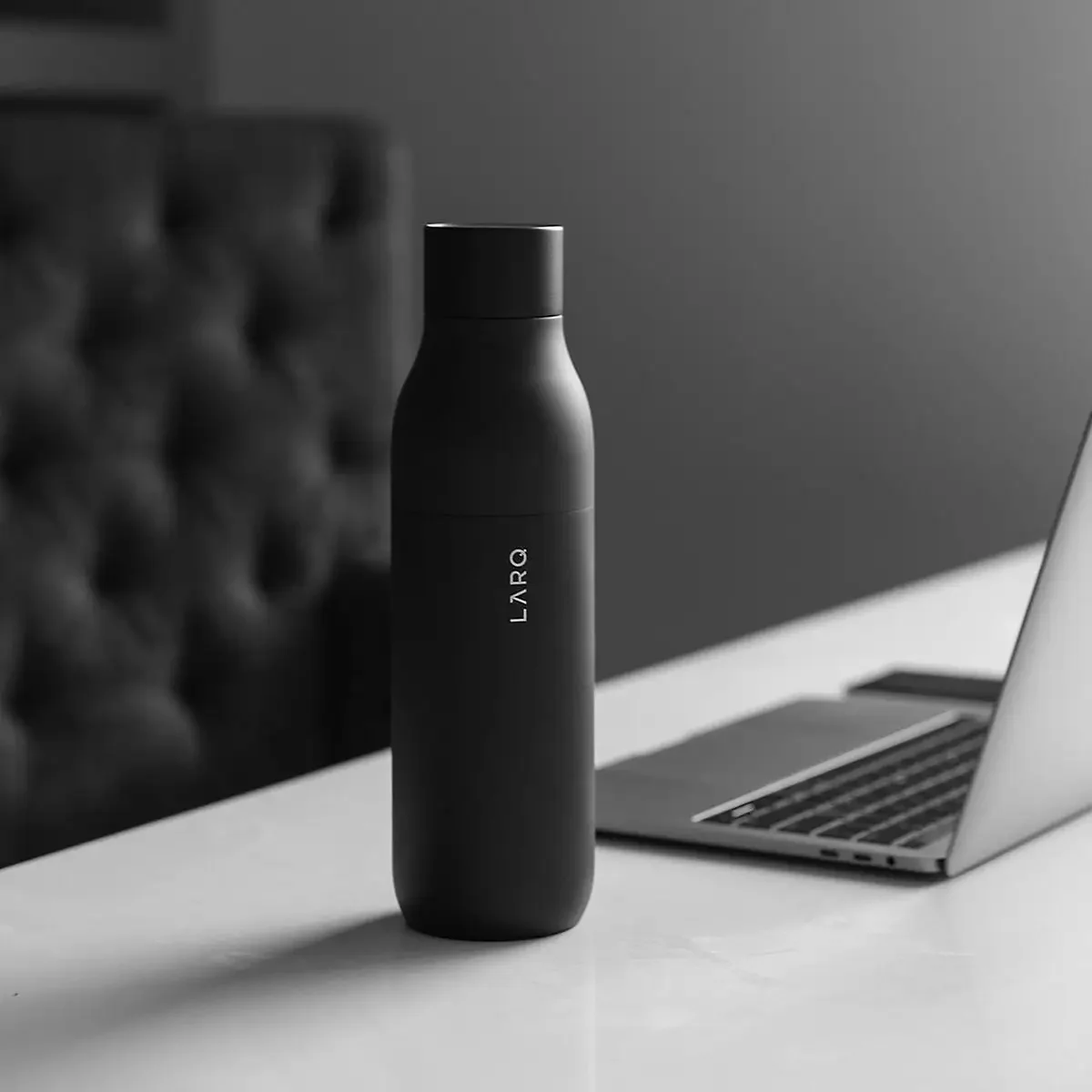 LARQ 25 oz. PureVis Bottle Obsidian Black