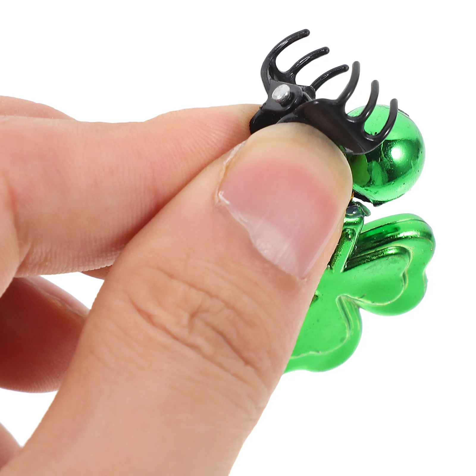 คลิปหนีบหนวดรูปใบโคลเวอร์ 10 ชิ้น สำหรับตกแต่งงานเทศกาล ปาร์ตี้ วันเซนต์แพทริก อุปกรณ์เสริมเครื่องแต่งกาย ประดับหนวดสำหรับผู้ชาย