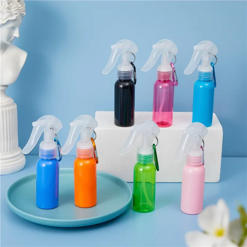 Botella de Spray de 60ml con gancho, atomizador de Perfume de plástico transparente recargable s, Mini accesorios de viaje vacíos
