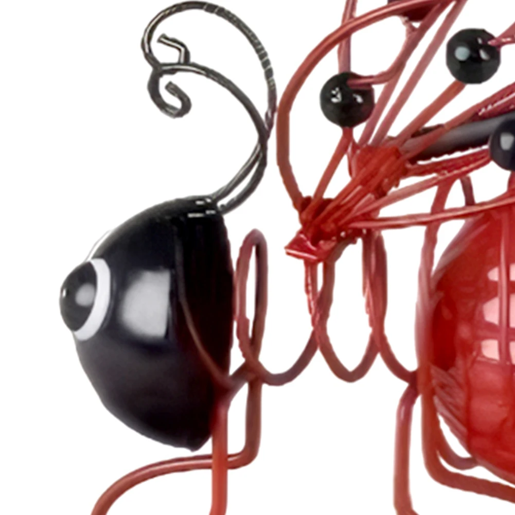 Hangende tuinlamp op zonne-energie, decoratief buitenbeeldje, licht metalen vliegende insecten, hanglamp voor terras, balkon, tuin