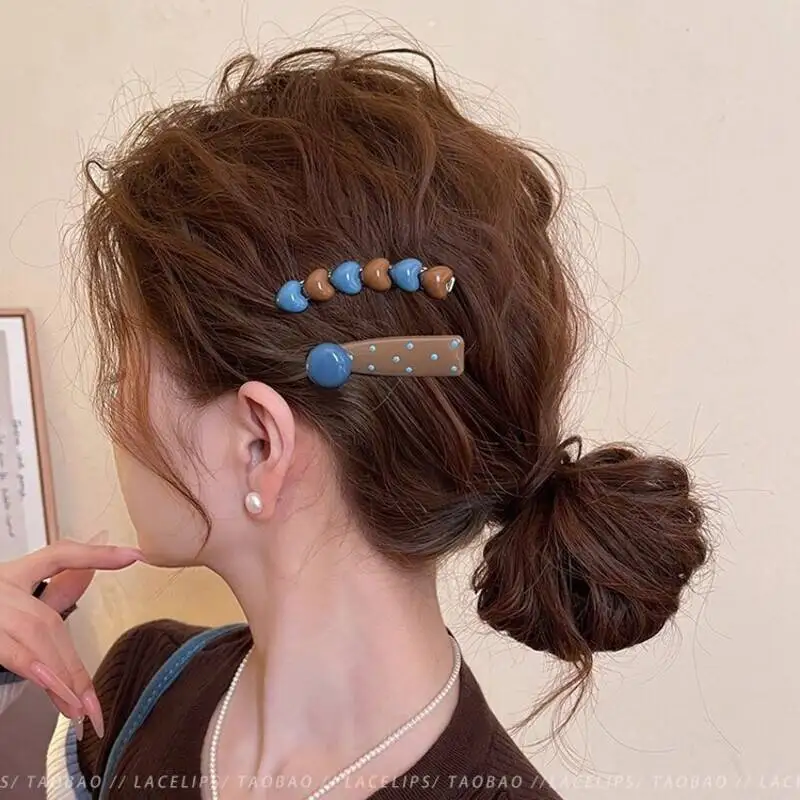 

Korean Geometric Heart-shaped Side Hair Clips 2pcs Sweet Coffee Color Hairpin Bangs Clips Barrettes Hair Accessory New Headwear