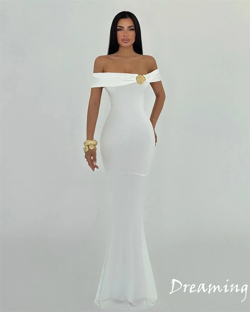 تخصيص بسيط الأبيض جيرسي مساء اللباس الحديث قارب الرقبة قبالة الكتف أكمام حزب اللباس مزاجه ثوب المشاهير