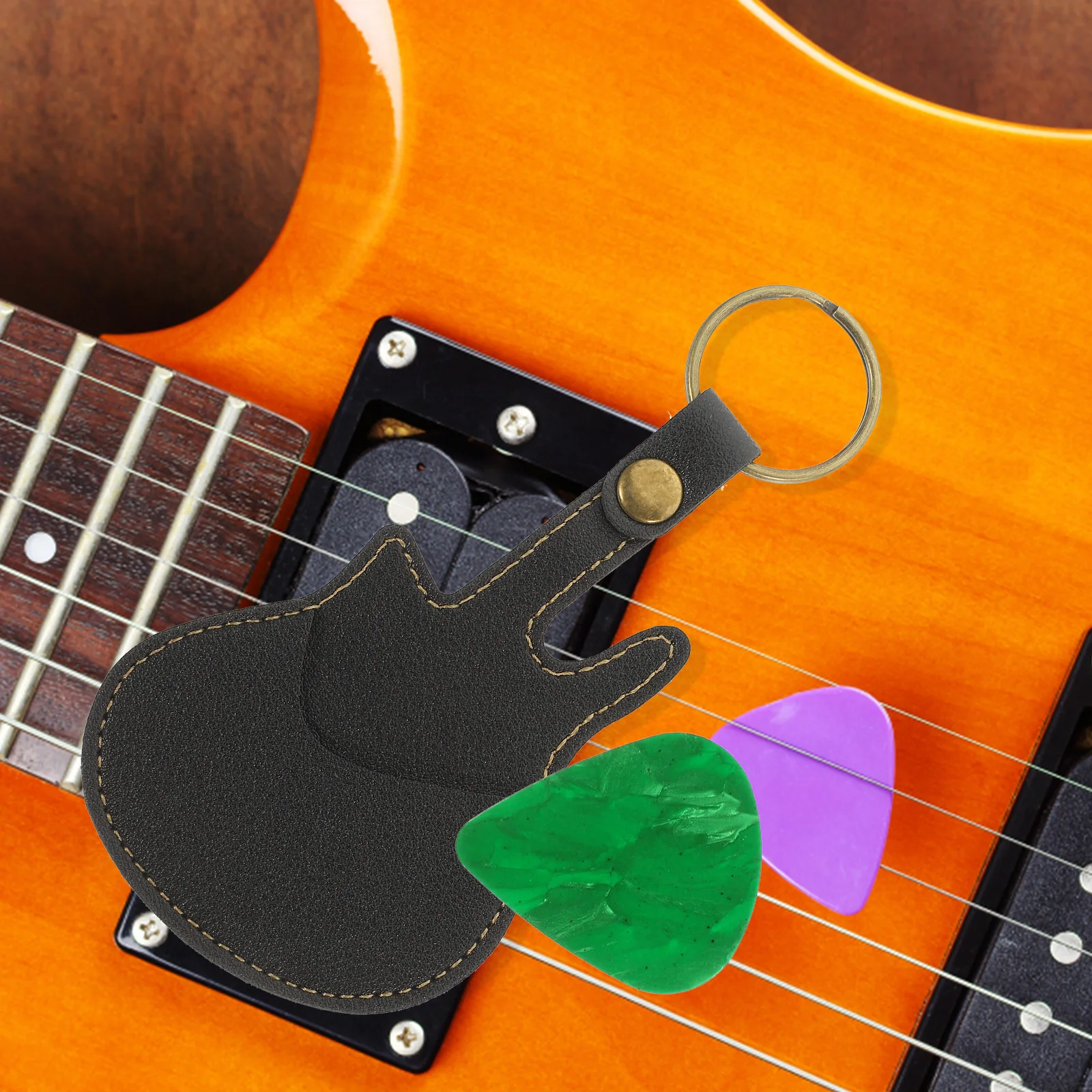 

1 set 1 Set Guitar Pick Case Storage Bag 3 Picks Holder Durable Pu Material Portable Picks Organizer Keychain Holder Guitar