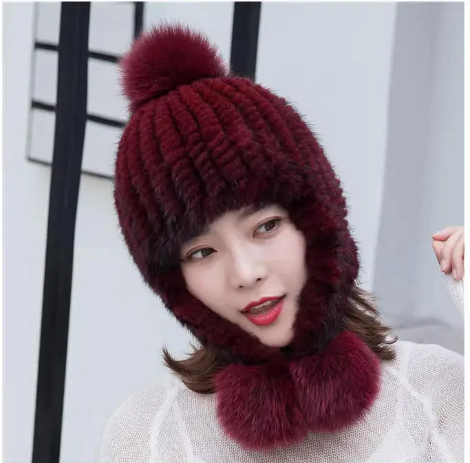 شتاء دافئ محبوك قبعات فرو المنك الحقيقي رقيق في الهواء الطلق المرأة لينة قبعة أنيقة على الموضة مع إيرفلاب ركوب بيني عادية مع الثعلب الحقيقي
