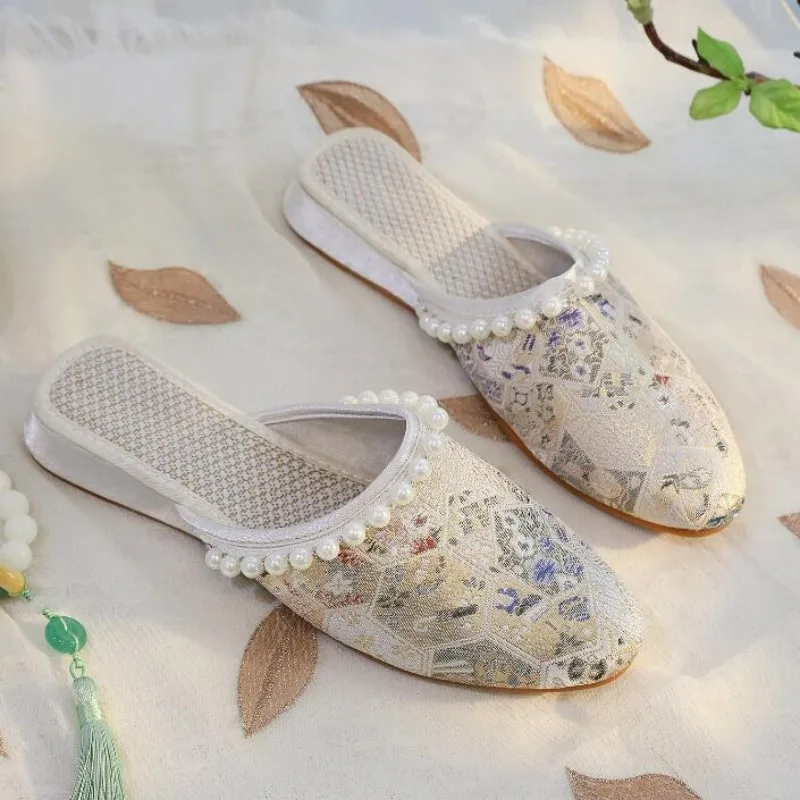 Women Pointed Toe Summer Slipper Canvas Embroidered Retro Slides with Pearls Outdoor Mules Girls Dress Shoe