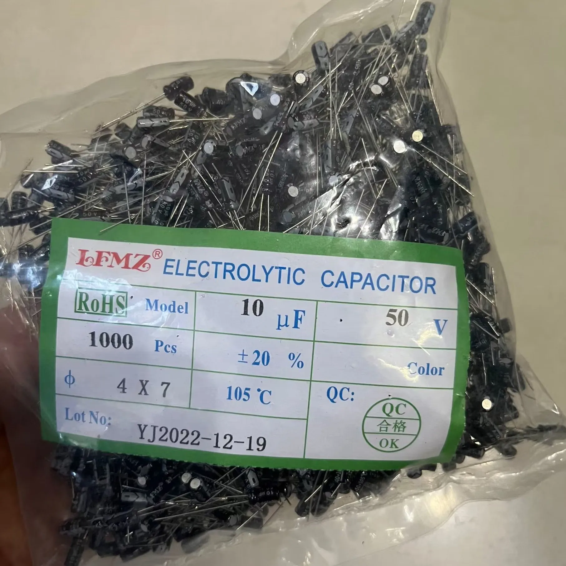 

1000PCS/LOT Electrolytic capacitors 50V 10UF 4*7MM 10uf 50v capacitor