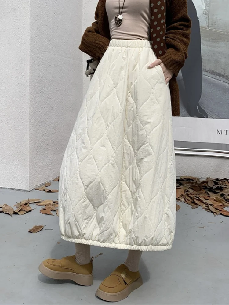 

SMTHMA 2025 New Autumn Winter Cotton Padded Warm Floral Bud Skirt For Women Slimming Grid Cotton Skirt