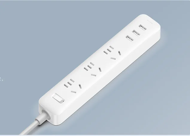 แผ่นปลั๊กไฟ2023 Xiaomi พร้อมปลั๊ก3ช่องเสียบ USB ชาร์จเร็วแผงปลั๊กไฟอเนกประสงค์250V 2500W แบบ10A