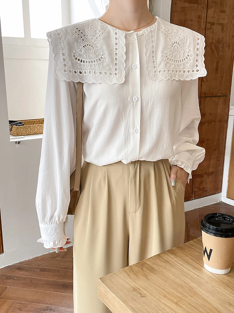 Le Luz French Chic Elegant Shirts Loose Beige White Long Sleeve Autumn Hollow Out Embroidery Blouse Chic Button Up Shirt Tops