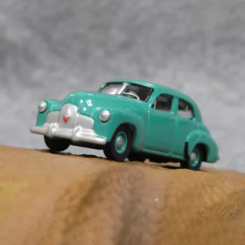 Diecast 1:87 Scale 1948 FX Sedan Alloy Classic Retro Car Model Finished Product Simulation Toy Collection Gift Static Model