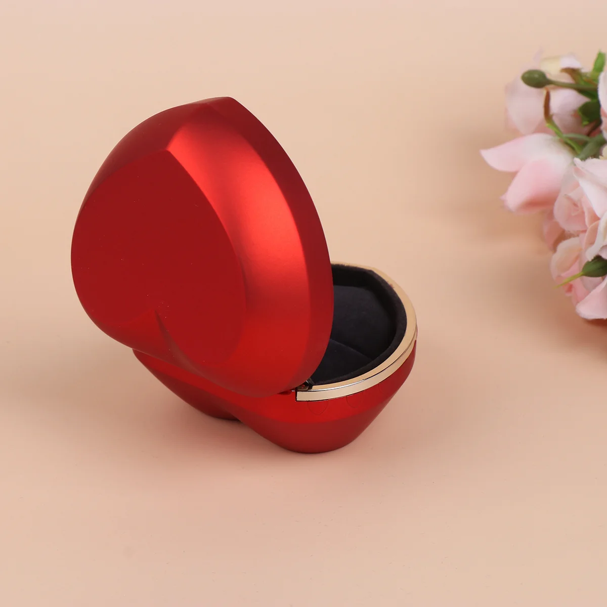 

Creative Heart Shaped Ring Box LED Romantic Proposal Finger Ring Case for Wedding Anniversay Valentines Day (Red Single Ring Box