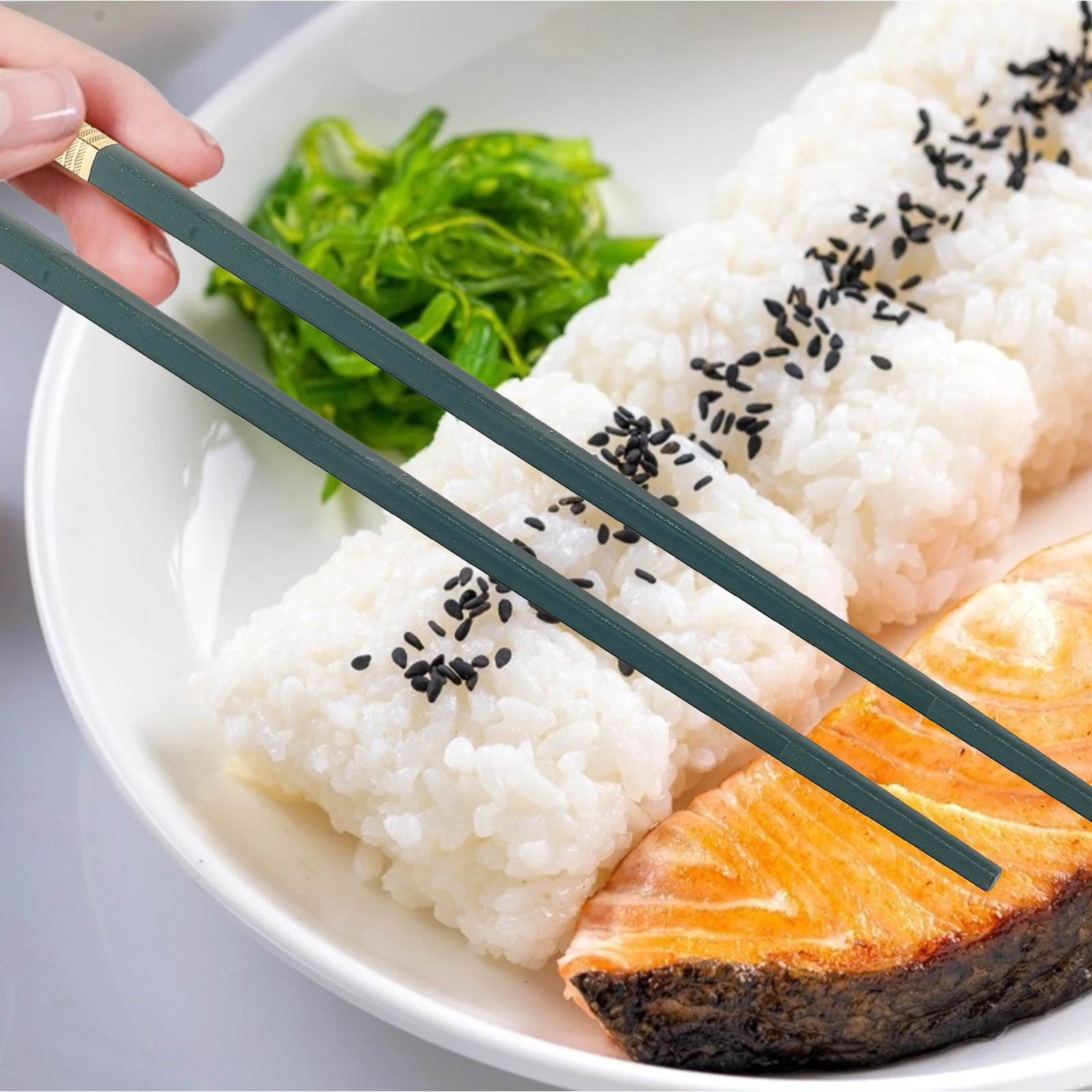 

Non-Slip Fiberglass Chopsticks Japanese Chinese Style Reusable Sushi Sticks Heat-Resistant Household Tableware For