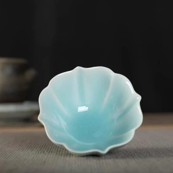 Long Quan Celadon Younger Brother Kiln Handmade Pink Green Tea Cup Owner Cup Petal Edge Tea Drinking Cup Master Chen Xiang Yuan