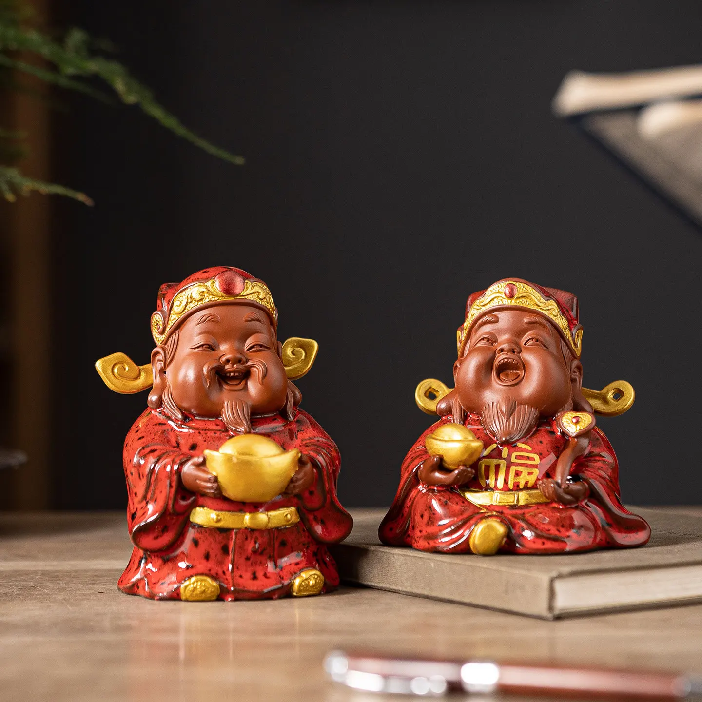Cute Ceramic God of Wealth Statue Desktop Ornament for Home Office Car Wealth Attracting Decoration Gifts
