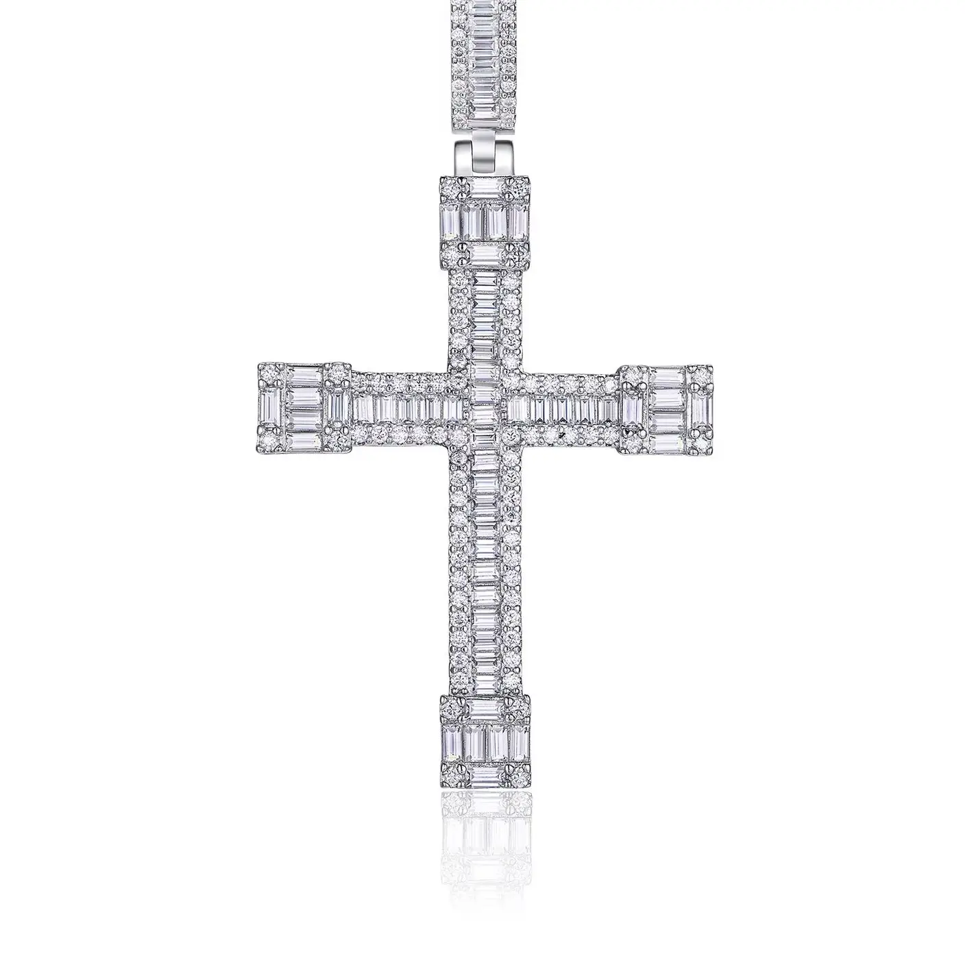 

Новый кулон-крестик с муассанитом, изготовлен из серебра S925, популярный в стиле хип-хоп, цепочка не входит, универсальный и модный.