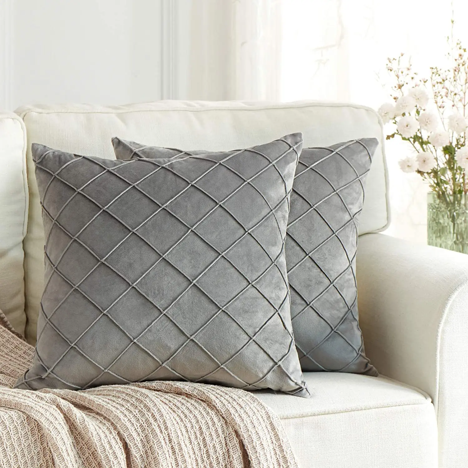 Stylish Geometric Velvet Cushion Cover 45x45cm - Soft Polyester Blend, Perfect for Sofa & Living Room Home Decor Essentials