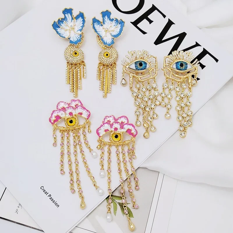 

European and American Retro Niche Unique Design, Exaggerated Hip-hop Style, Flower Shape, Tassel Earrings