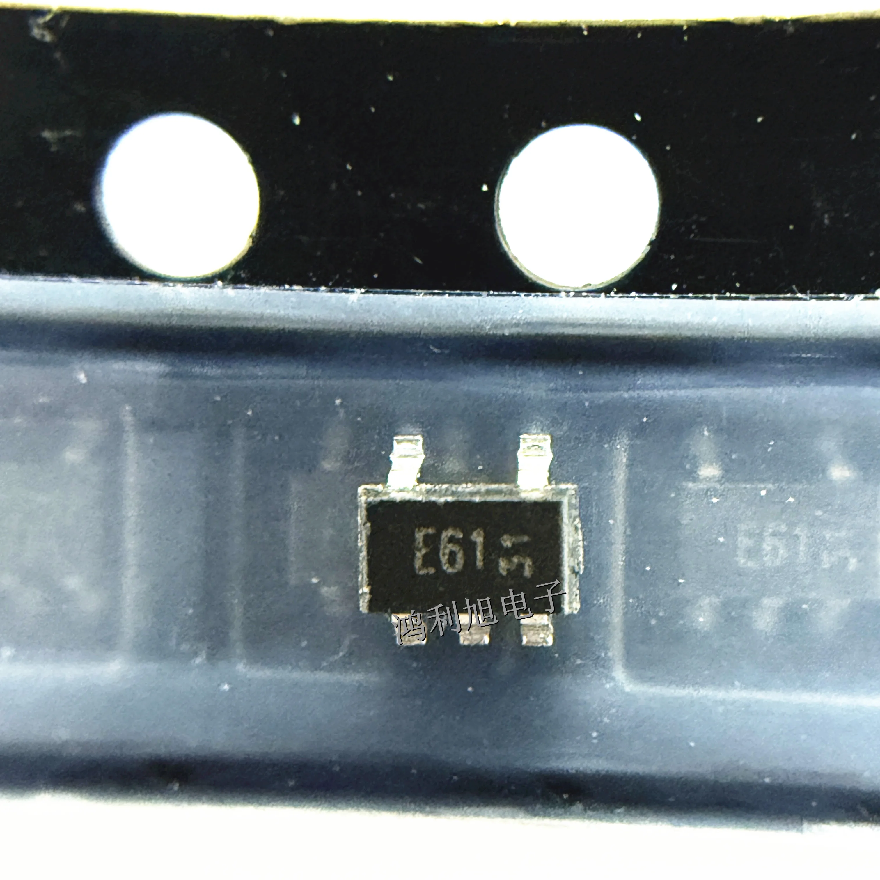 

50pcs/Lot ESDA6V1W5 SOT-323-5 MARKING;E61 ESD Protection Diodes / TVS Diodes 4 Channel 3V Operating Temperature:- 40 C-+ 125 C