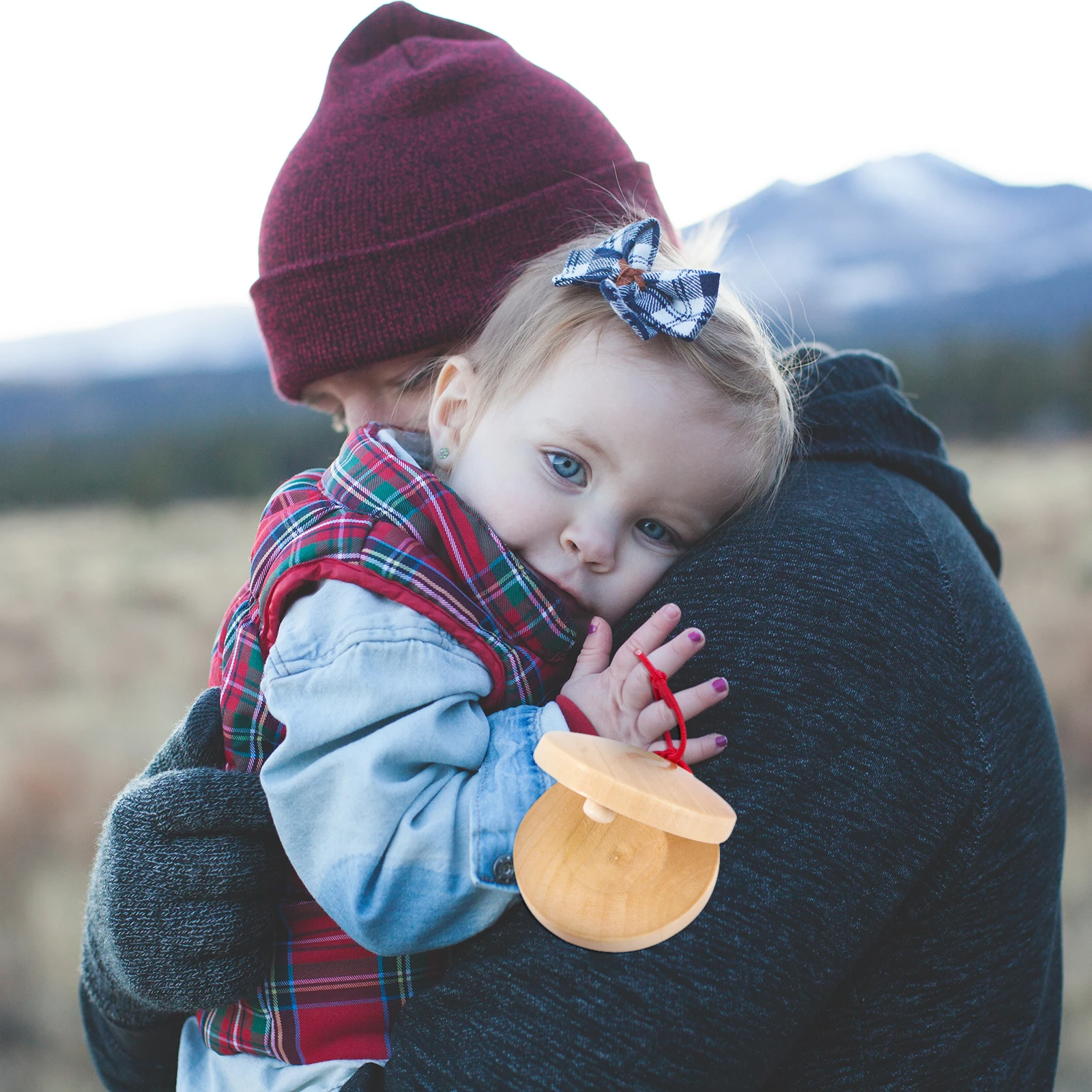 4 ชิ้นทนทานไม้ Clappers เครื่องดนตรีเครื่องกระทบของเล่นของขวัญการศึกษาสําหรับเด็ก