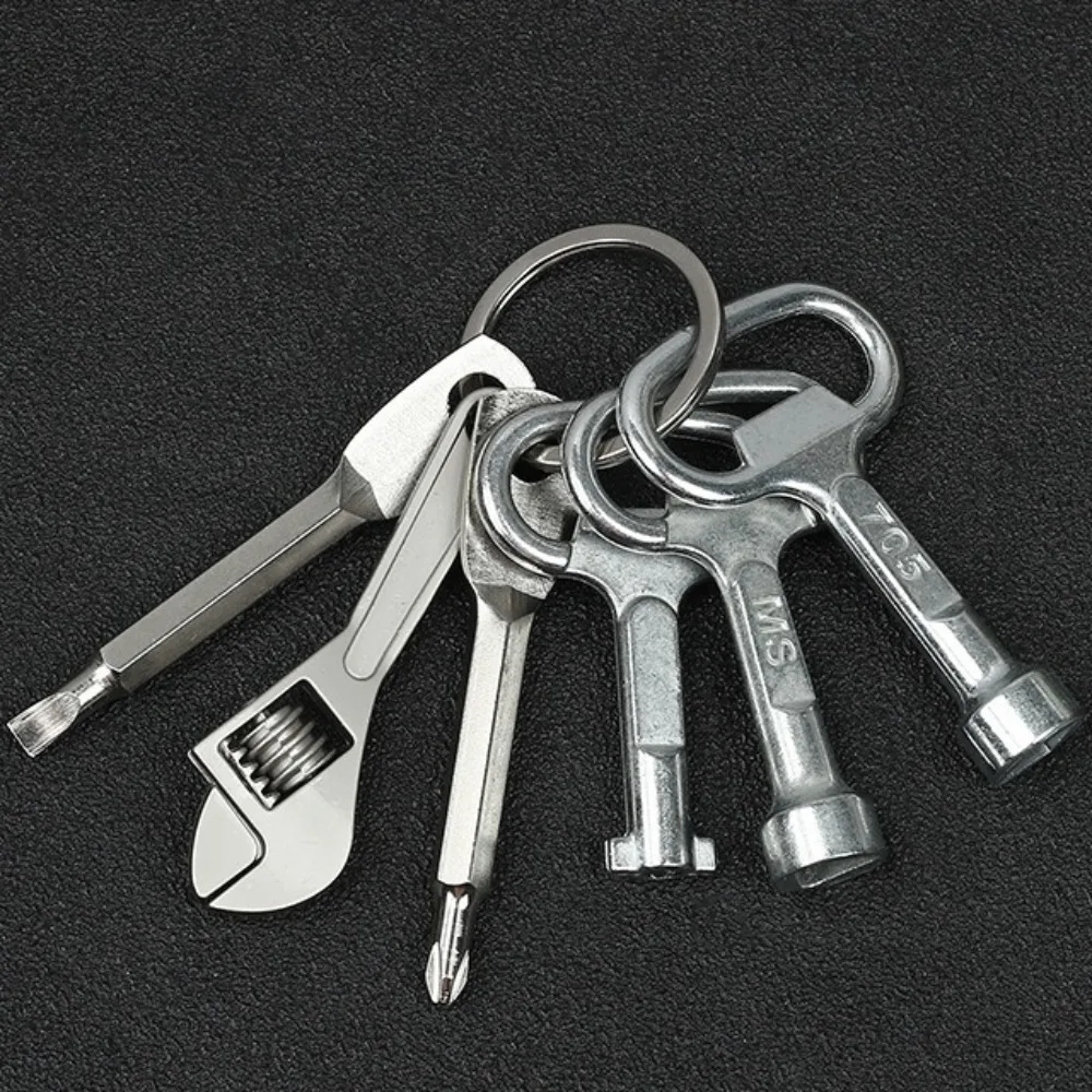 Personality Portable Wrench Keychain Metal Miniature Wrench Pendant Keyring Multi-Function Repair Tools Keychain Office Desk
