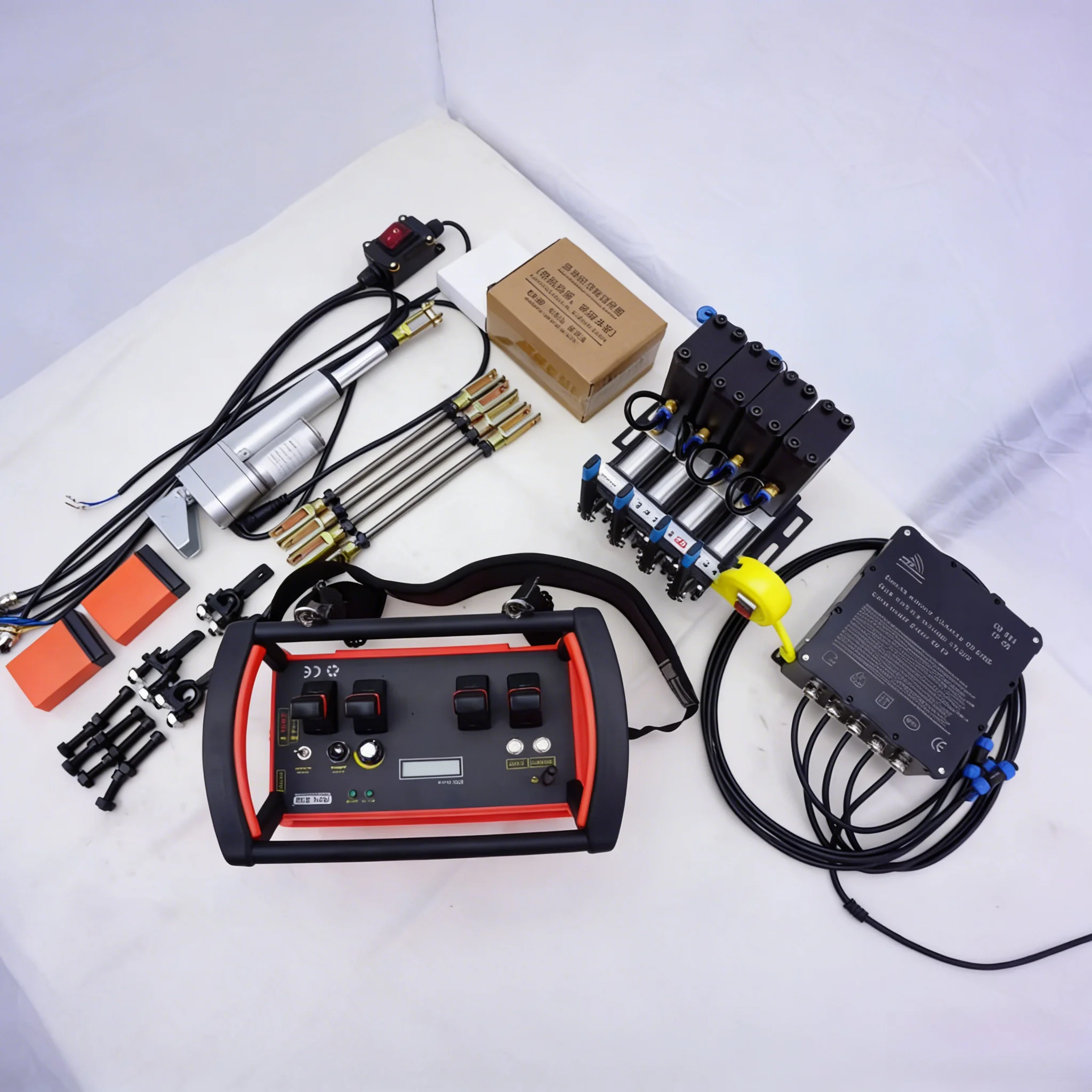 TTS 4-Motor Wireless Remote Control for Truck Cranes