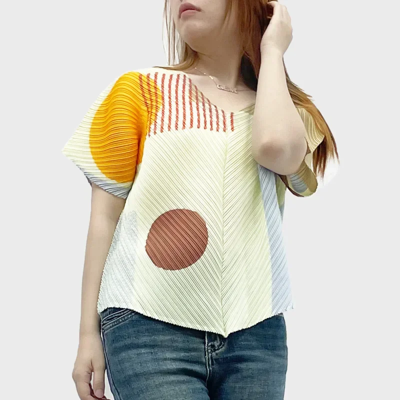 

ALSEY 2025 Summer New Miyake Fashion Folded Loose T Shirt Women's Round Neck Casual Printed Comfortable Design Short Sleeve Top