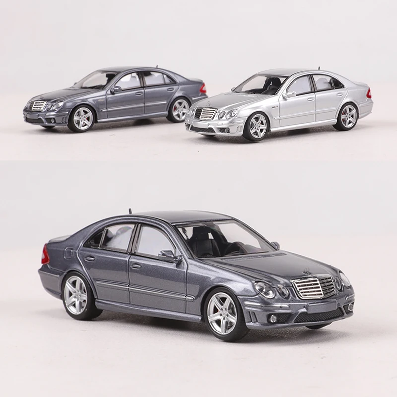 MK MODEL 1:64 E63 W211 Alloy Model Car Limited Edition 299