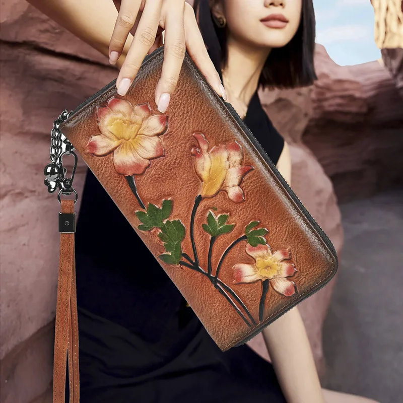 retro-floral-embossed-long-wallet-hand-drawn-vegetable-tanned-leather-mobile-phone-bag-high-end-feelings-women's-purse