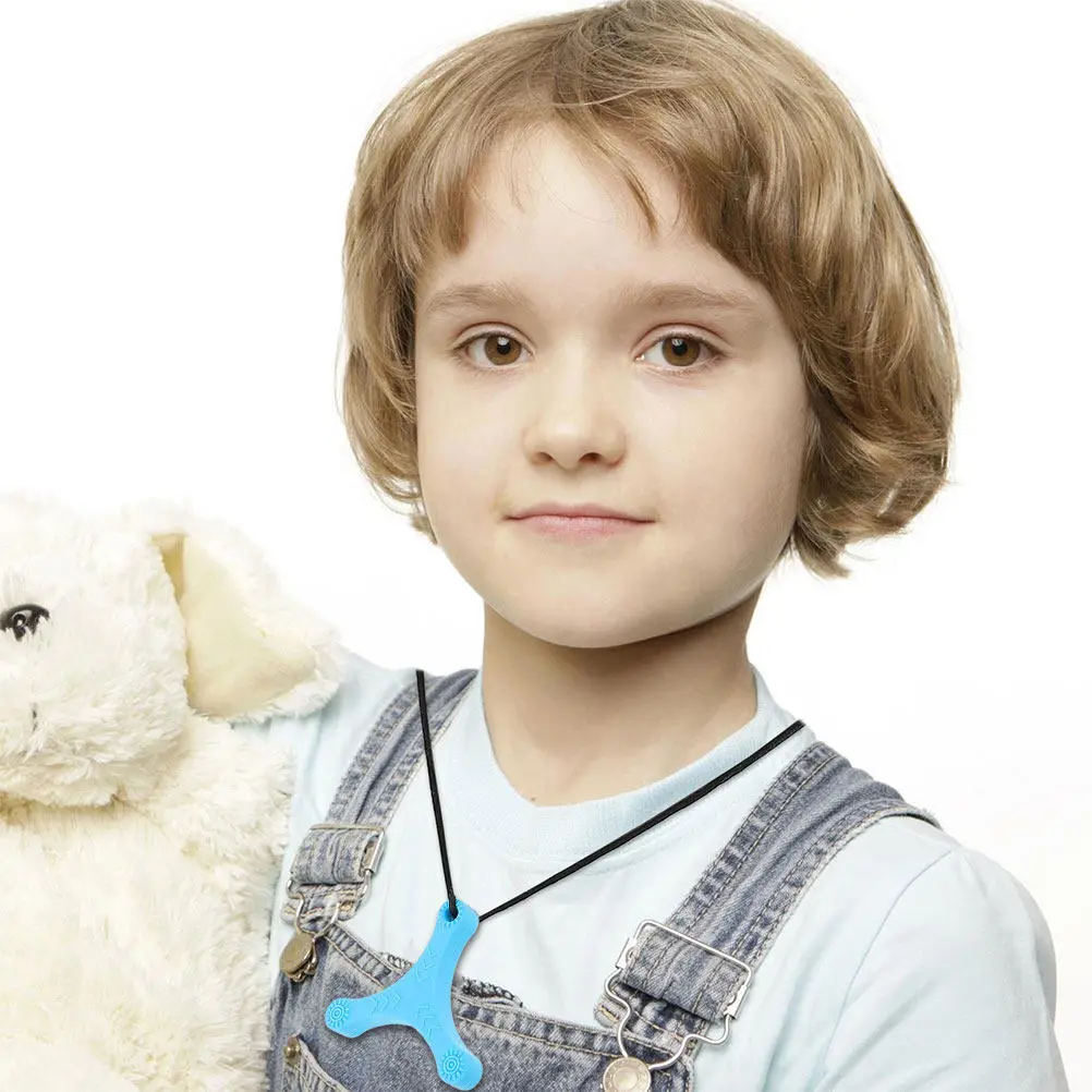 

2Pcs Silicone Teething Necklace for Babies Chew Pendant Sensory Necklaces Kids Chewing Necklace Baby Molar Pendant Light Weight