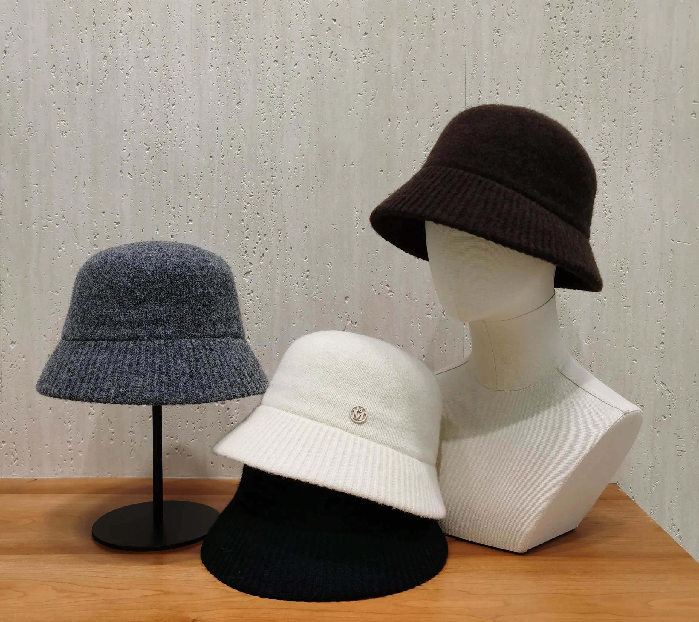 elegant-knitted-woolen-fisherman-hat-for-women-stylish-versatile-warm-small-face-flattering-foldable-autumn-fashion-hat