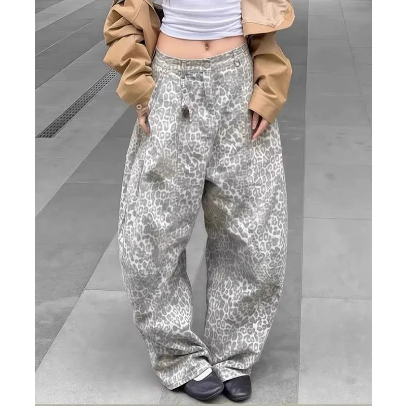 2026 New Female Big Size Leopard Printed Jeans High Street Girls High Waist Denim Trousers Lady Chic Korean Straight Leg Pants