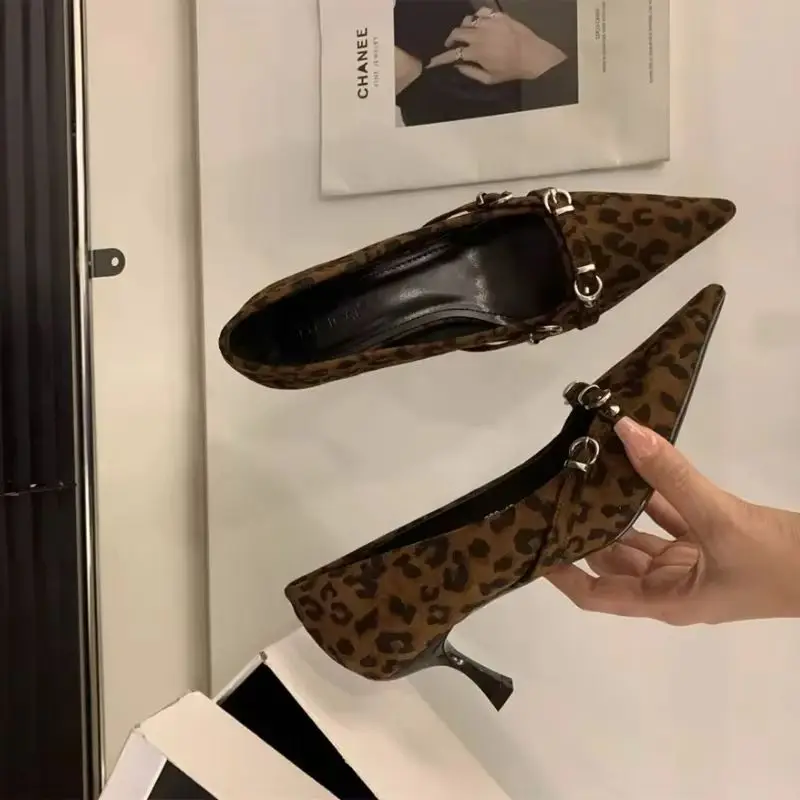 

Женская обувь, осень 2024, пикантные женские туфли-лодочки с острым носком, простые и элегантные свадебные туфли, абрикосовые туфли на высоком каблуке