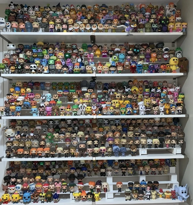 Límite de venta barata, personajes de películas de Anime aleatorios, Naruto, Dragon Ball, Demon Slayer, figuras de vinilo, modelo de juguete