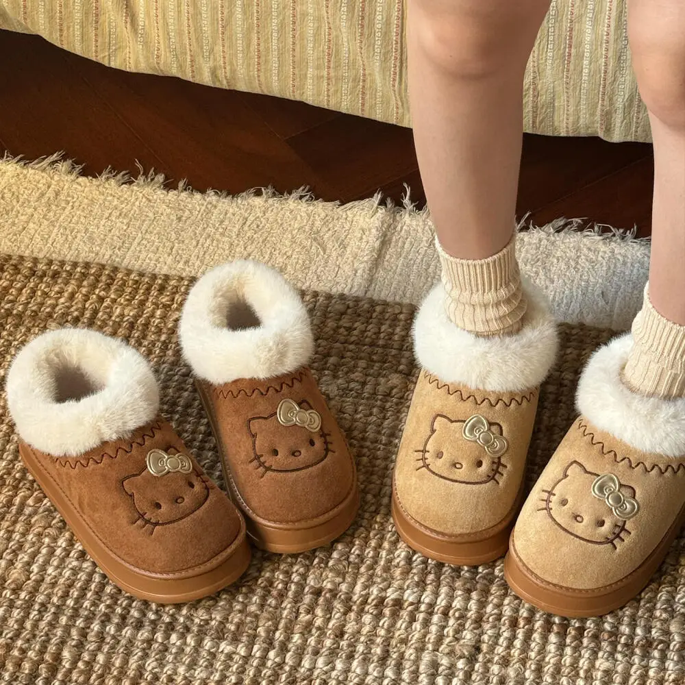 Simpatici stivali da neve da donna invernali Hello Kitty Pantofole di cotone calde Scarpe di peluche anime Scarpe antiscivolo per ragazze calde con fondo spesso