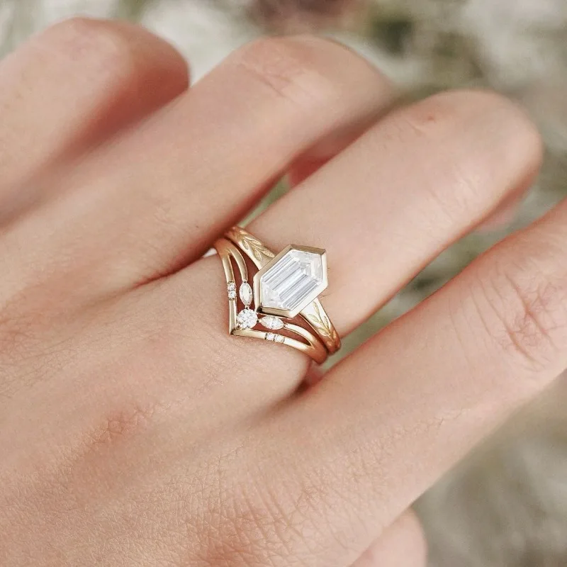 New European and American light luxury wheat ear shaped rectangular zircon inlaid women\'s two-piece ring set