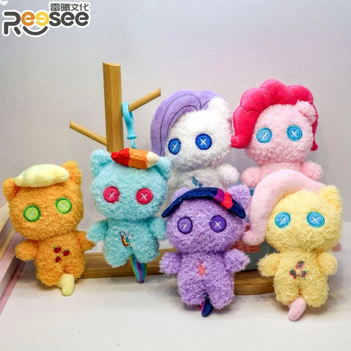 REESEE My Little Pony Weicher Plüsch-Schlüsselanhänger Applejack Pinkie Pie Rucksack-Anhänger Cartoon-Ornament Weihnachtsgeschenk für Sammler