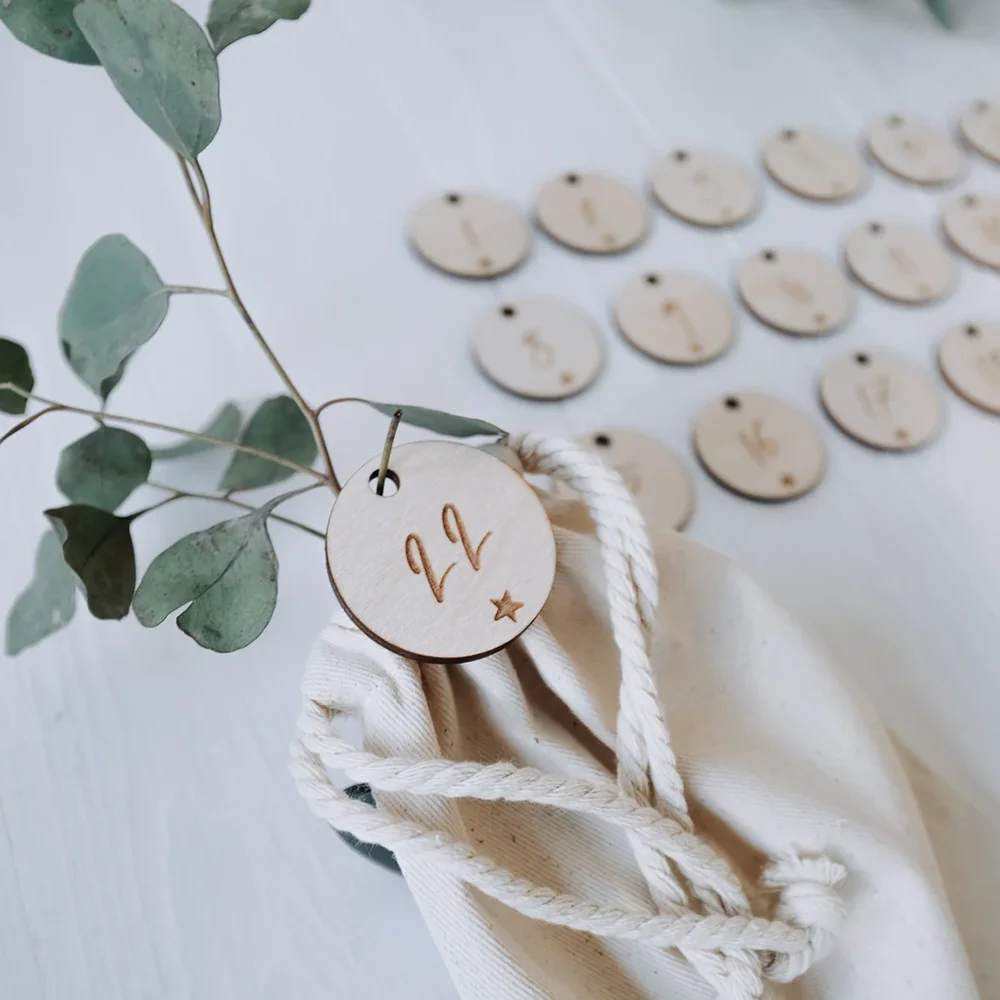 

24Pcs Wooden Numbers for Advent Calendar Christmas Pendants Merry Xmas Eve Stocking Fireplace Mantle Wall Decor New Year Gif