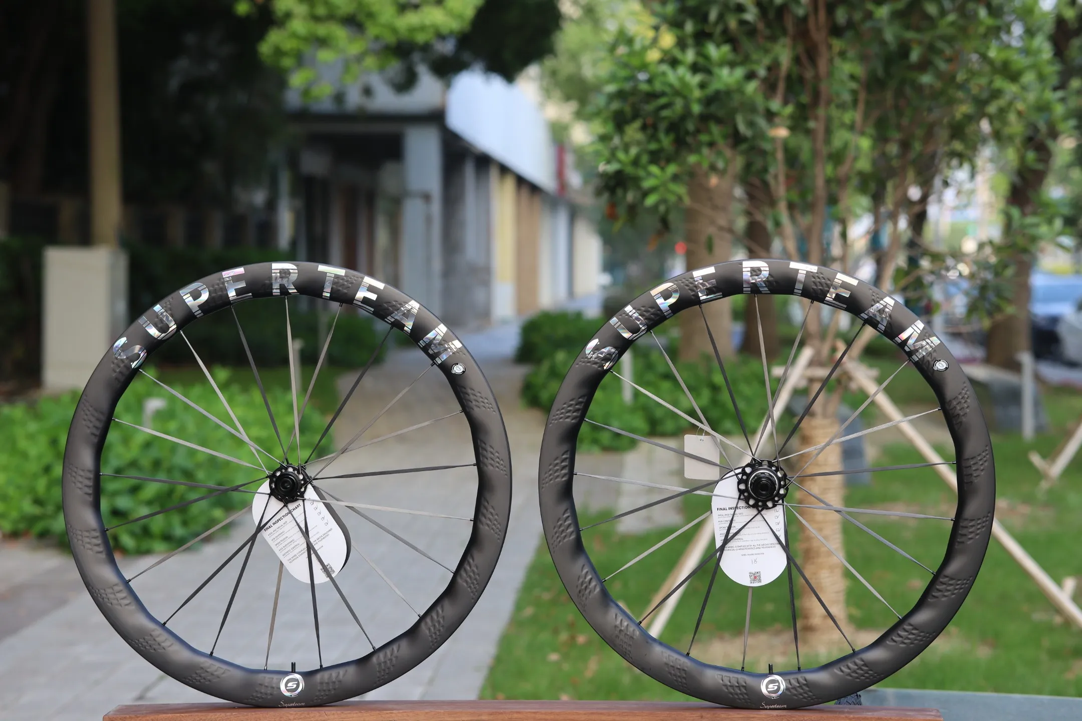 

SUPERTEAM Pro 2 Carbon Spoke Carbon Road WheelSet 700*50/58mm Disc Brake wave wheels UCI Quality Carbon Tubeless/Clincher
