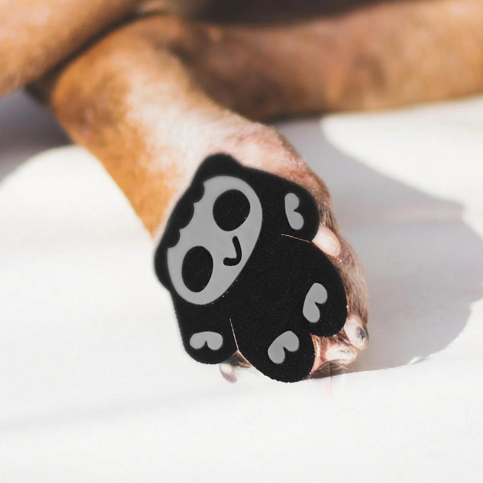 

16pcs Dog Paw Protectors Anti-Slip Traction Pads Invisible Foot Covers for Pets Breathable Comfortable Protection Senior Dogs