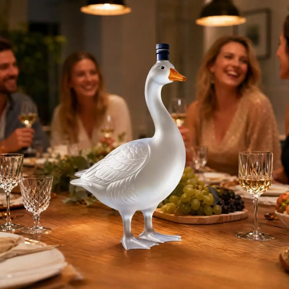 

3D Goose Shaped Glass Liquor Bottle Creative Grey Vodka Decanter For Home Bar Gifts For Bourbon Wine Home Bar Decor Gift