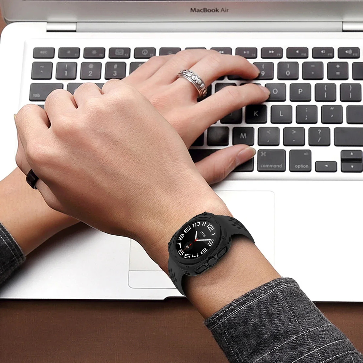 Thumbnail 3 - #26 Best Samsung Watch Straps to Buy In 2026