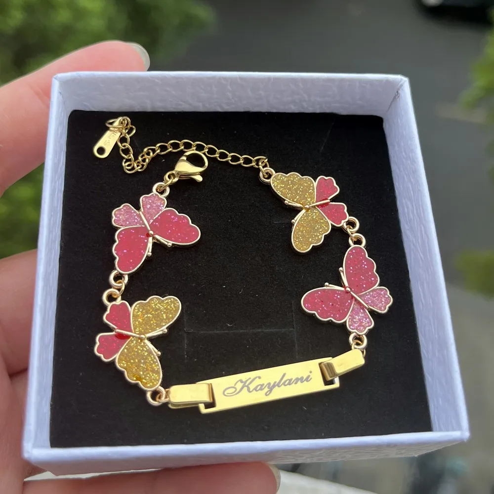 

DUOYING Custom Name Bracelet With Butterfly Personalized Glitter Pink Charms Nameplate Letter Bangles For Kids Jewelry Gift