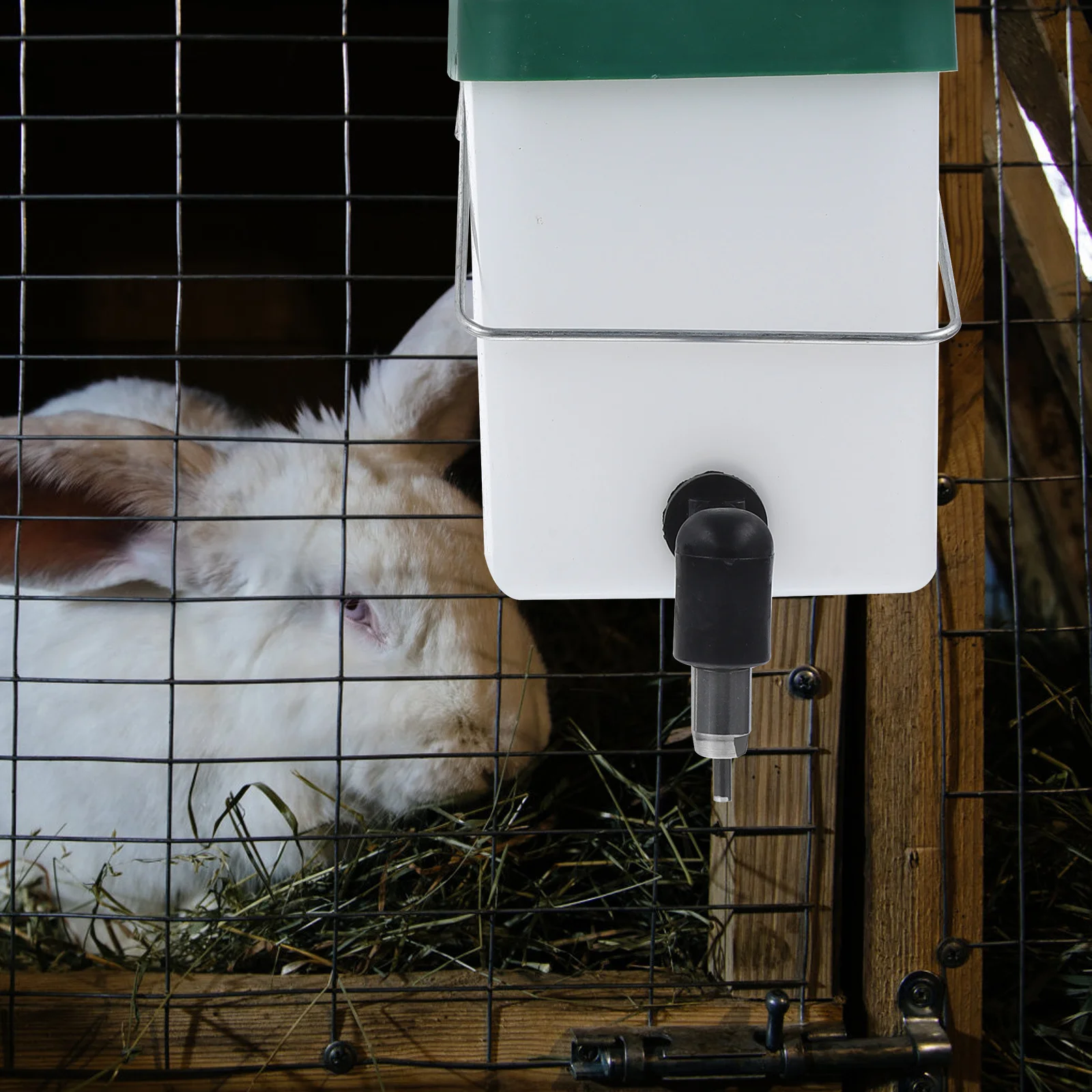 

2Pcs Rabbit Waterer Automatic Water Bottle Bunny Cage Supply Easy Install Durable Rabbit Water Bottle Bunny Cage Supply