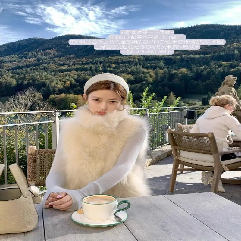 

Women's Padded Jacket Outdoor Daily Wear 2025 New Fox Fur Vest Shoulder Drop Padded Jacket Women's Versatile Faux Fur Vest