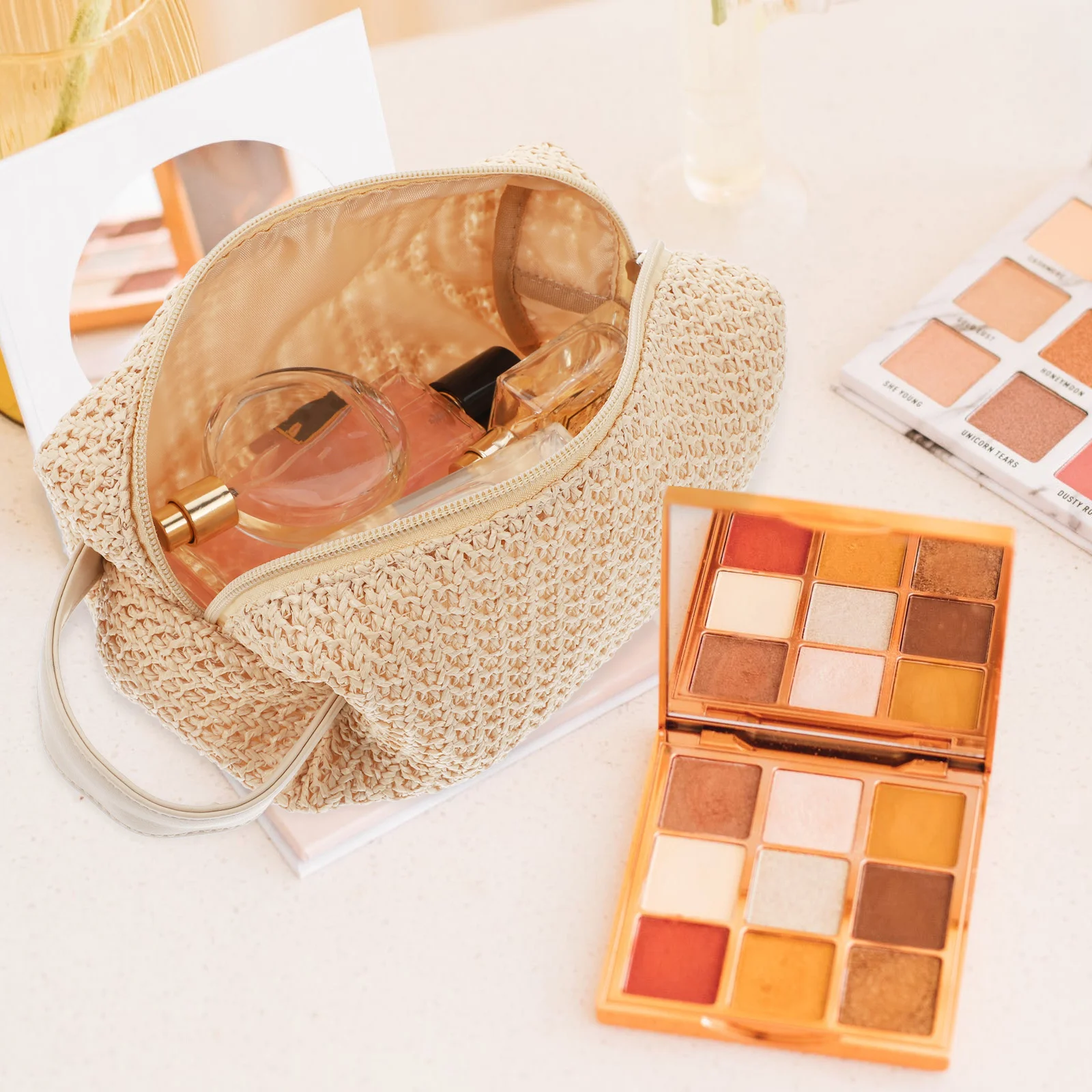 

Stylish Portable Toiletry Large Capacity Lightweight Makeup Storage Bag For Travel Office Use Women Wristlet Pp Straw