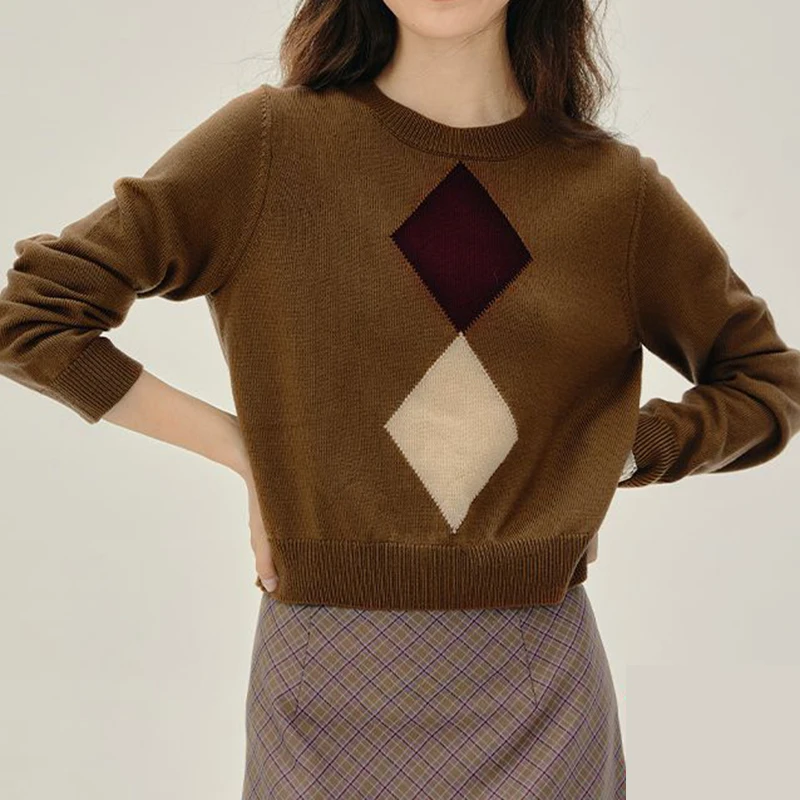 

Sweater Women's Autumn/Winter 2023 New Diamond Grid Color Block Fashion Honey Bear Velvet Knitted Top