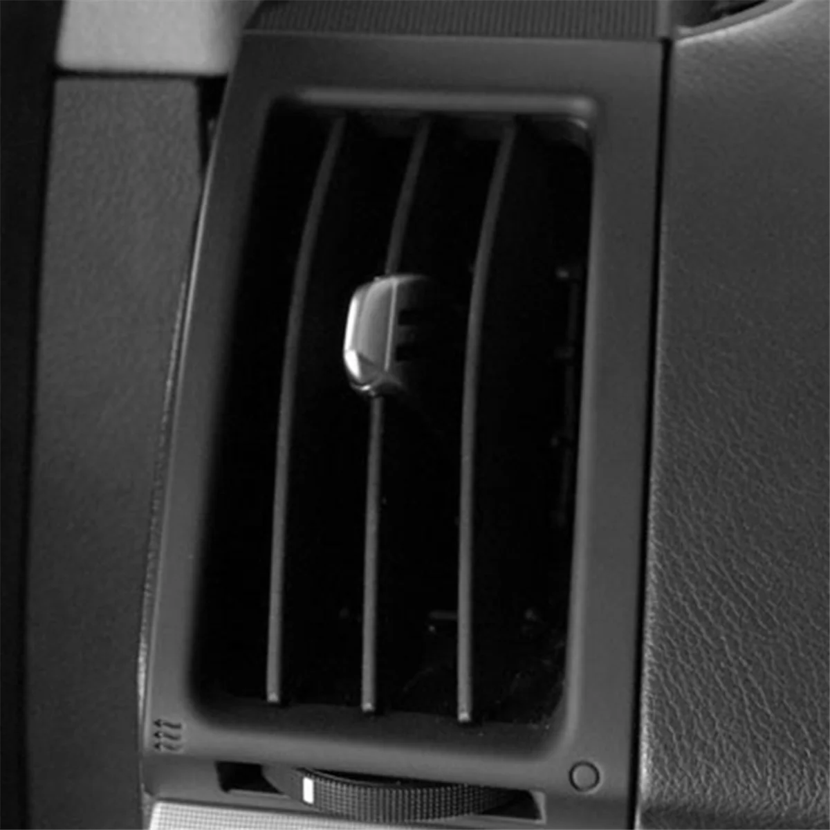 

Автомобильные аксессуары, лопатка регулировки переднего вентиляционного отверстия кондиционера LR016367 для Land Rover Fre