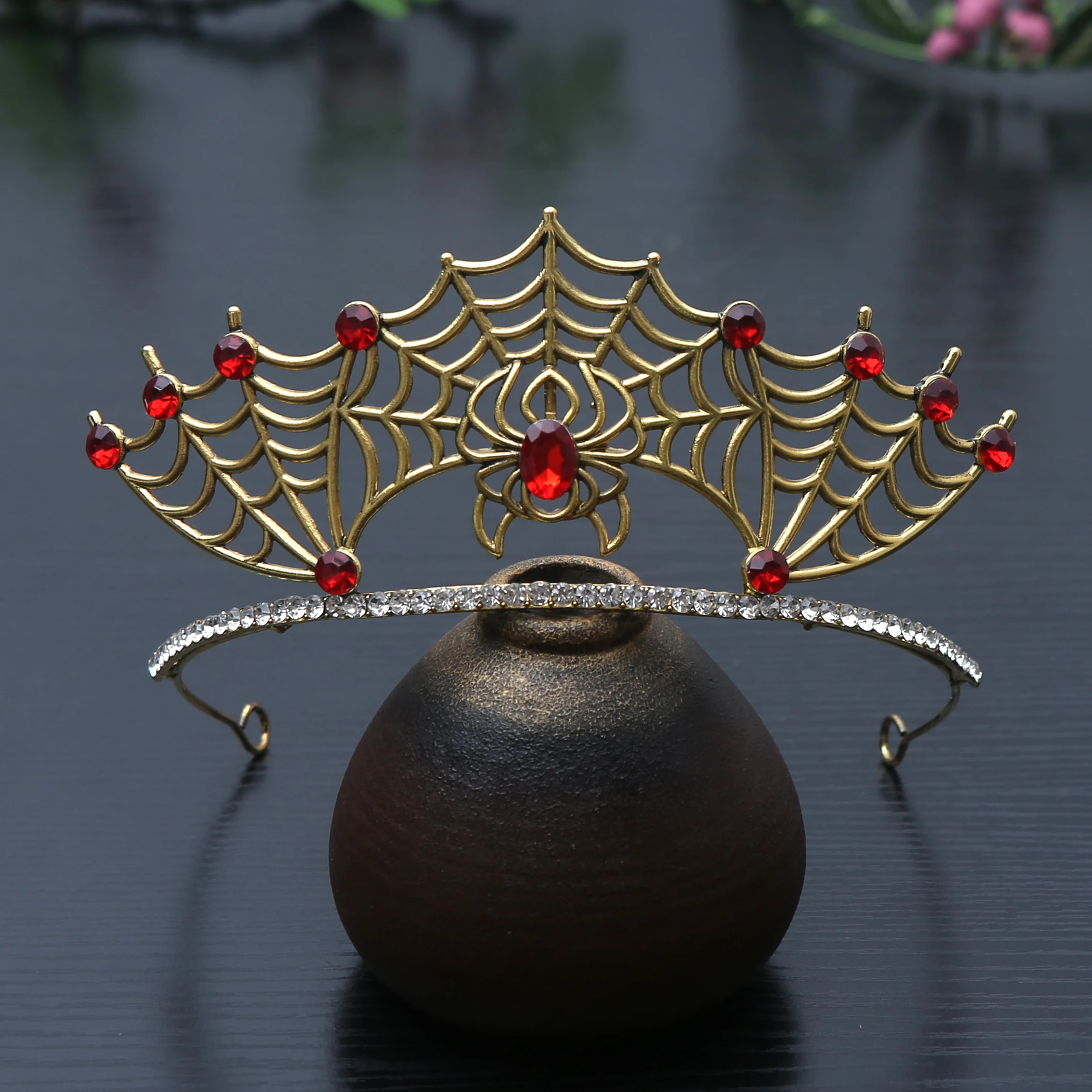 

Gothic Black Queen Spider Headband Headpiece Queen Crown Black Forest Spider Headpiece Suitable for Women and Girls Parties