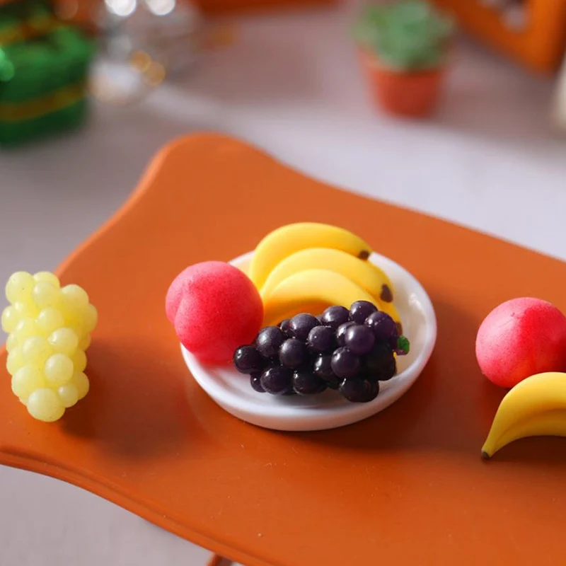 6Pcs Mini Simulation Fruit Plate Grape Banana Peach Dollhouse Kitchen Decoration